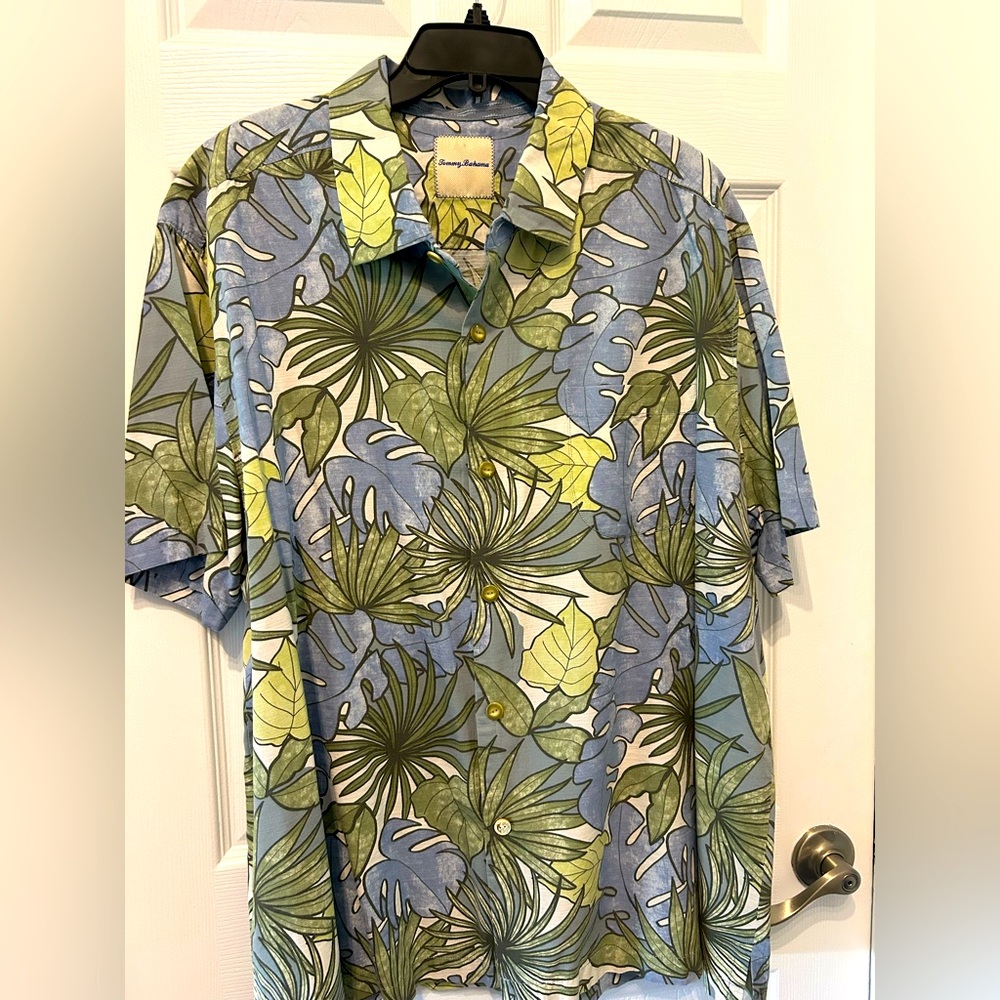 Tommy Bahama button down shirt in like new condition- size 2XL